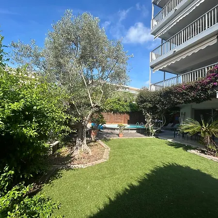Apartment 2 Pieces A Avec Piscine *